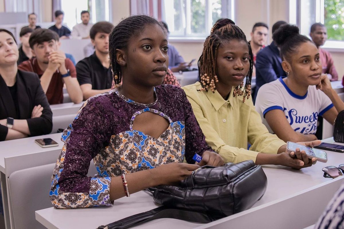 Étudiants africains accompagnés par Blumind Vision
